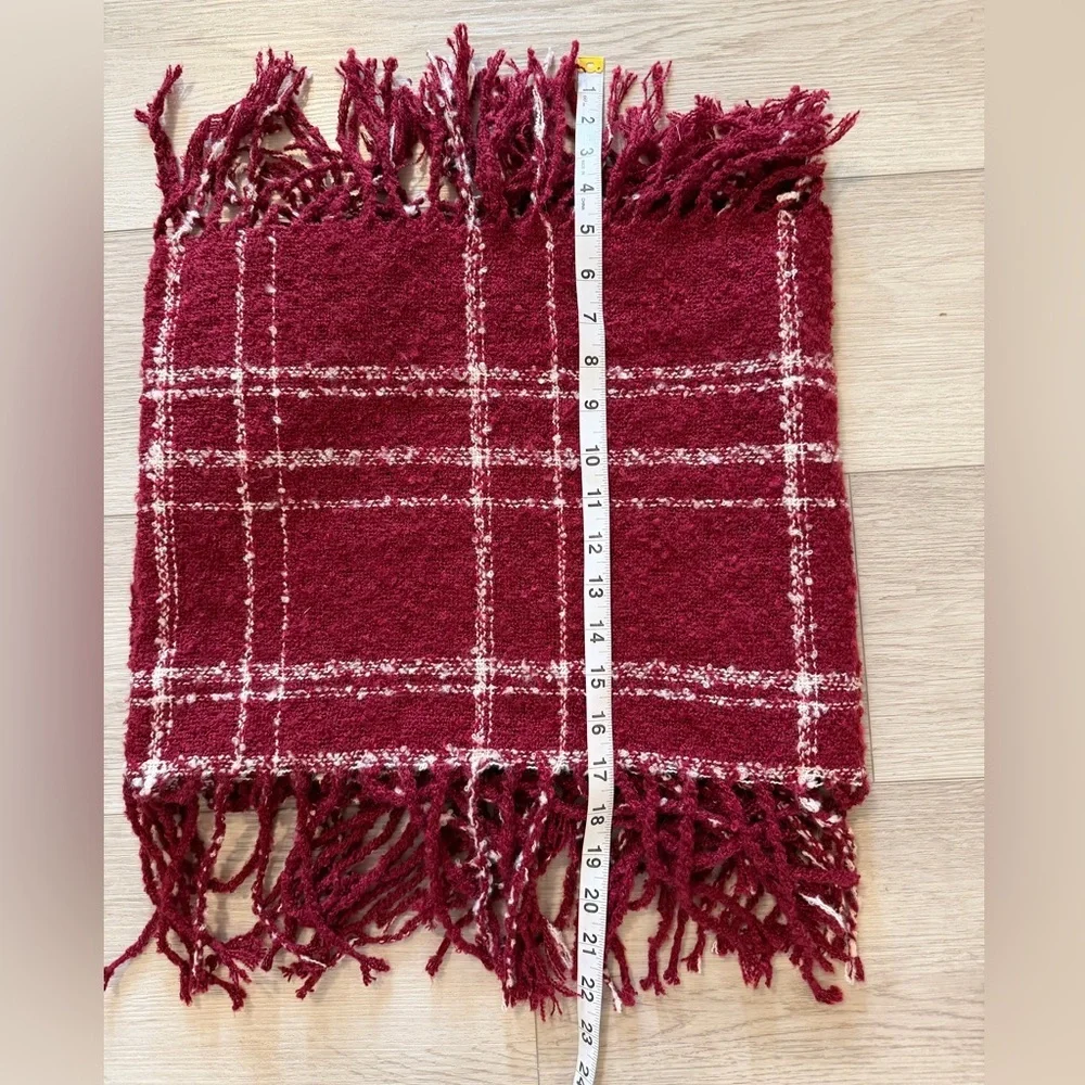 Altard State Womans Scarf Burgundy Fringe Infinity Preppy Boho Festival Knit EUC